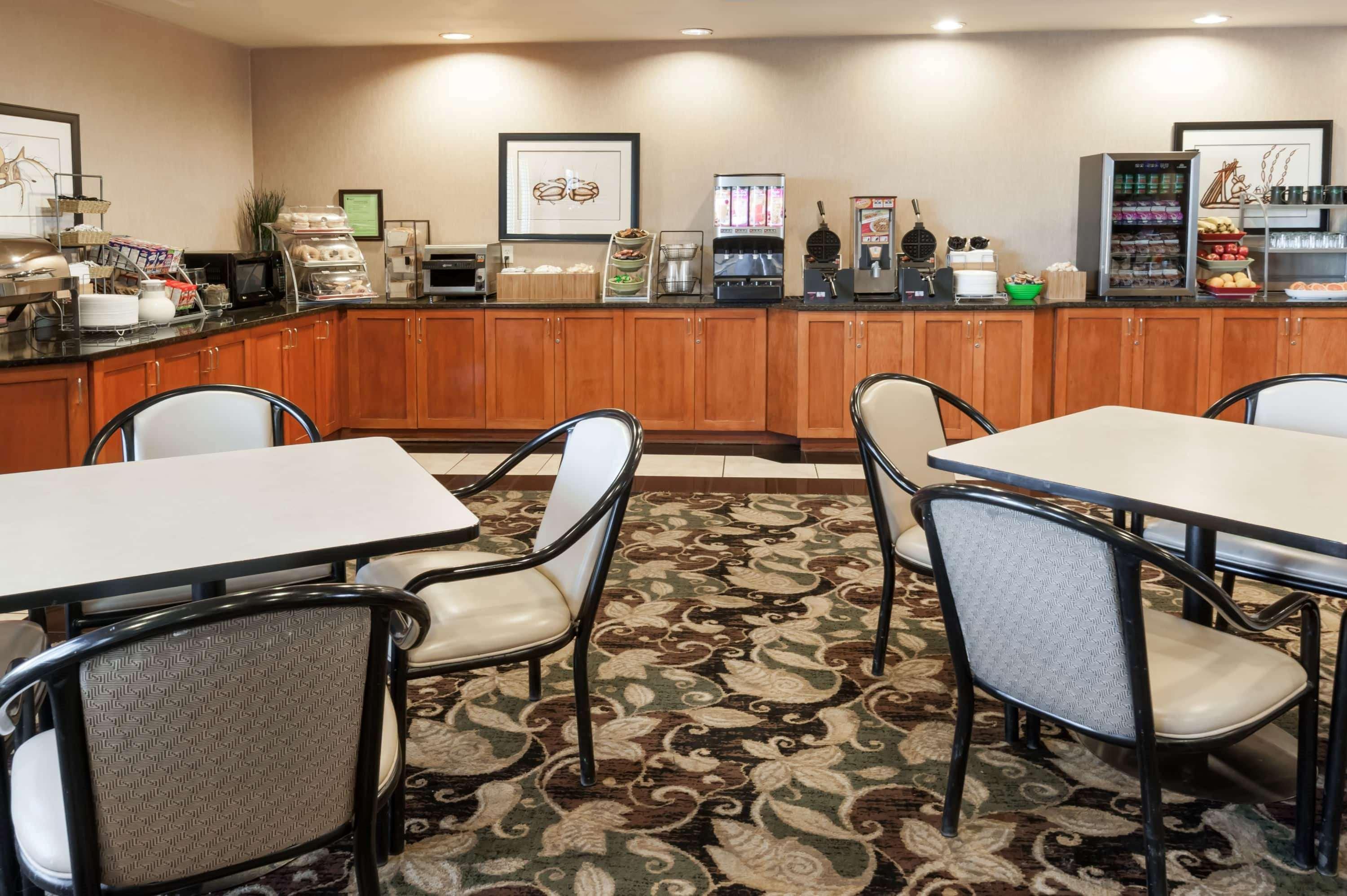 Hotel Wingate By Wyndham - Edmonton West Esterno foto