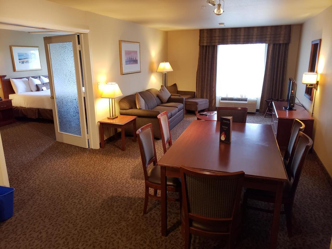 Hotel Wingate By Wyndham - Edmonton West Esterno foto